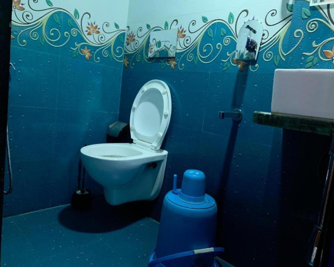 Neenava Dormitory Mumbai Dış mekan fotoğraf
