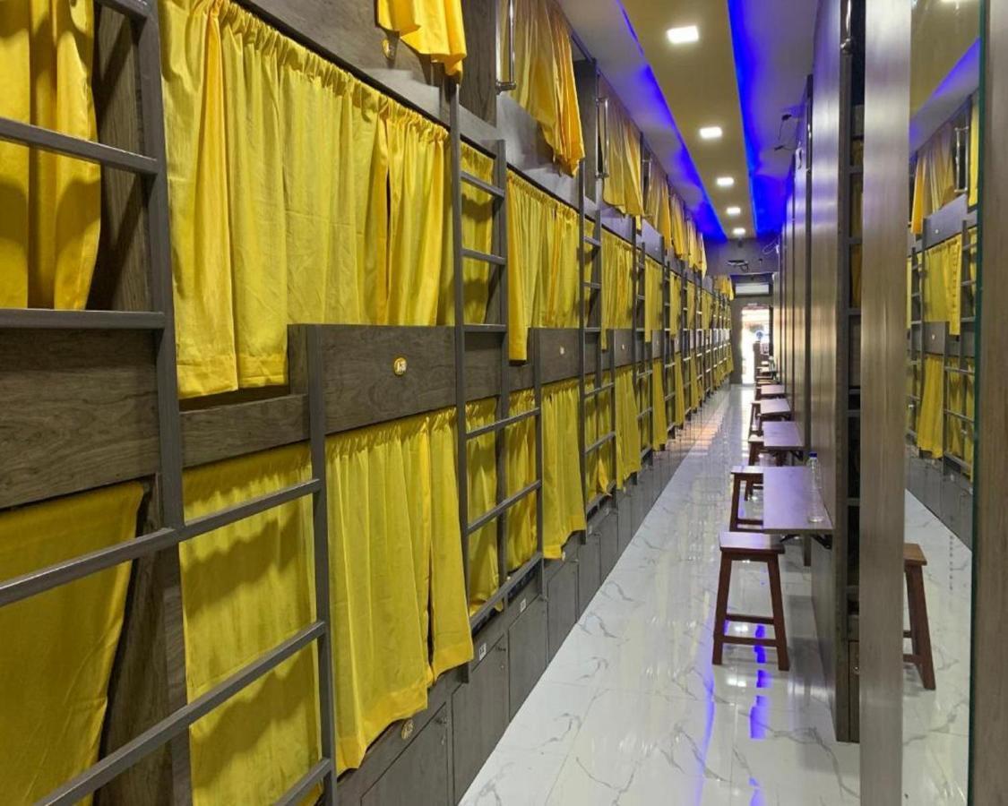 Neenava Dormitory Mumbai Dış mekan fotoğraf