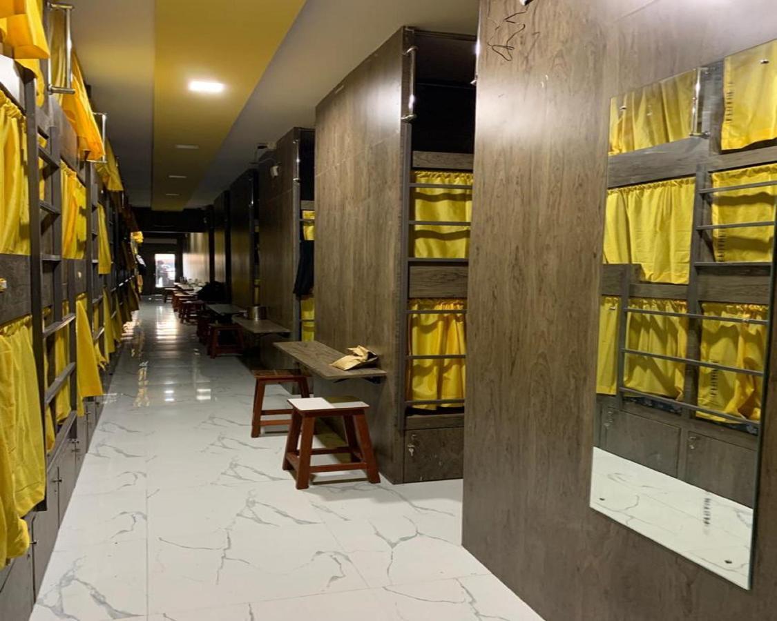 Neenava Dormitory Mumbai Dış mekan fotoğraf
